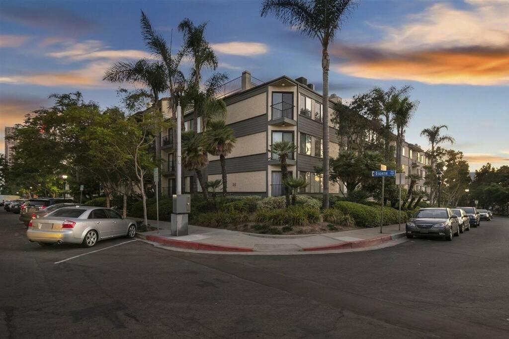 Chic Condo Steps From Petco Park San Diego Extérieur photo