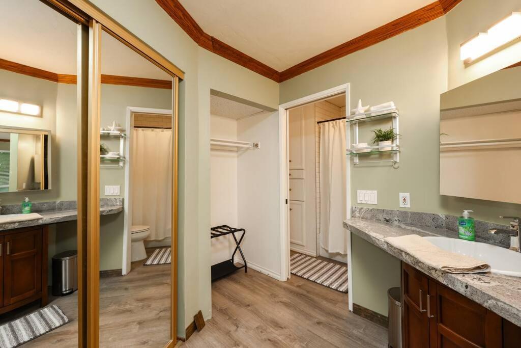 Chic Condo Steps From Petco Park San Diego Extérieur photo