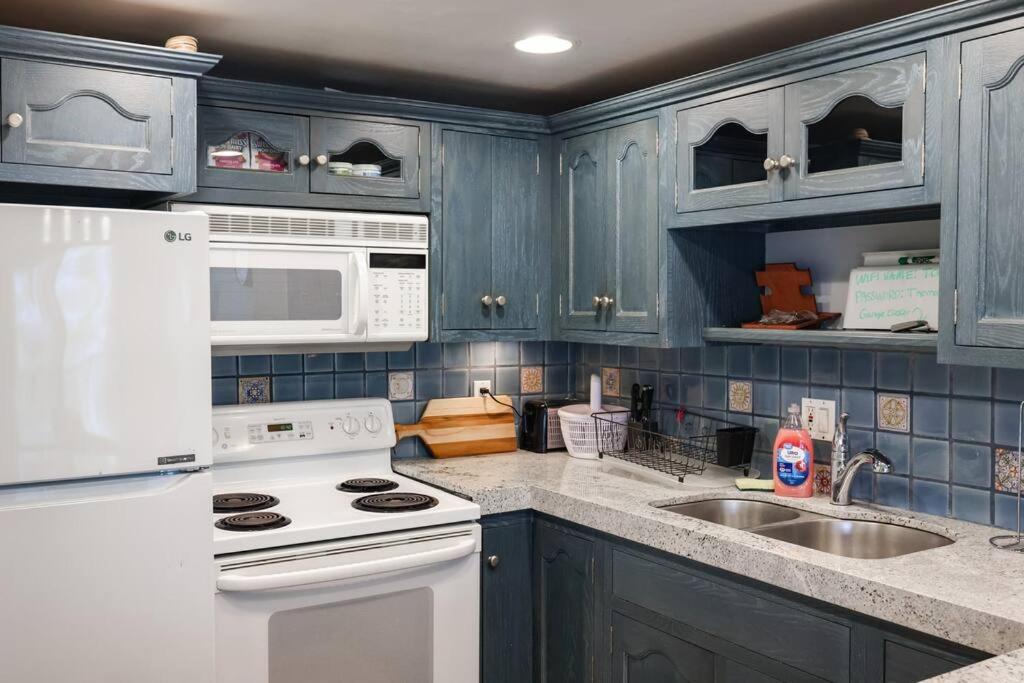 Chic Condo Steps From Petco Park San Diego Extérieur photo