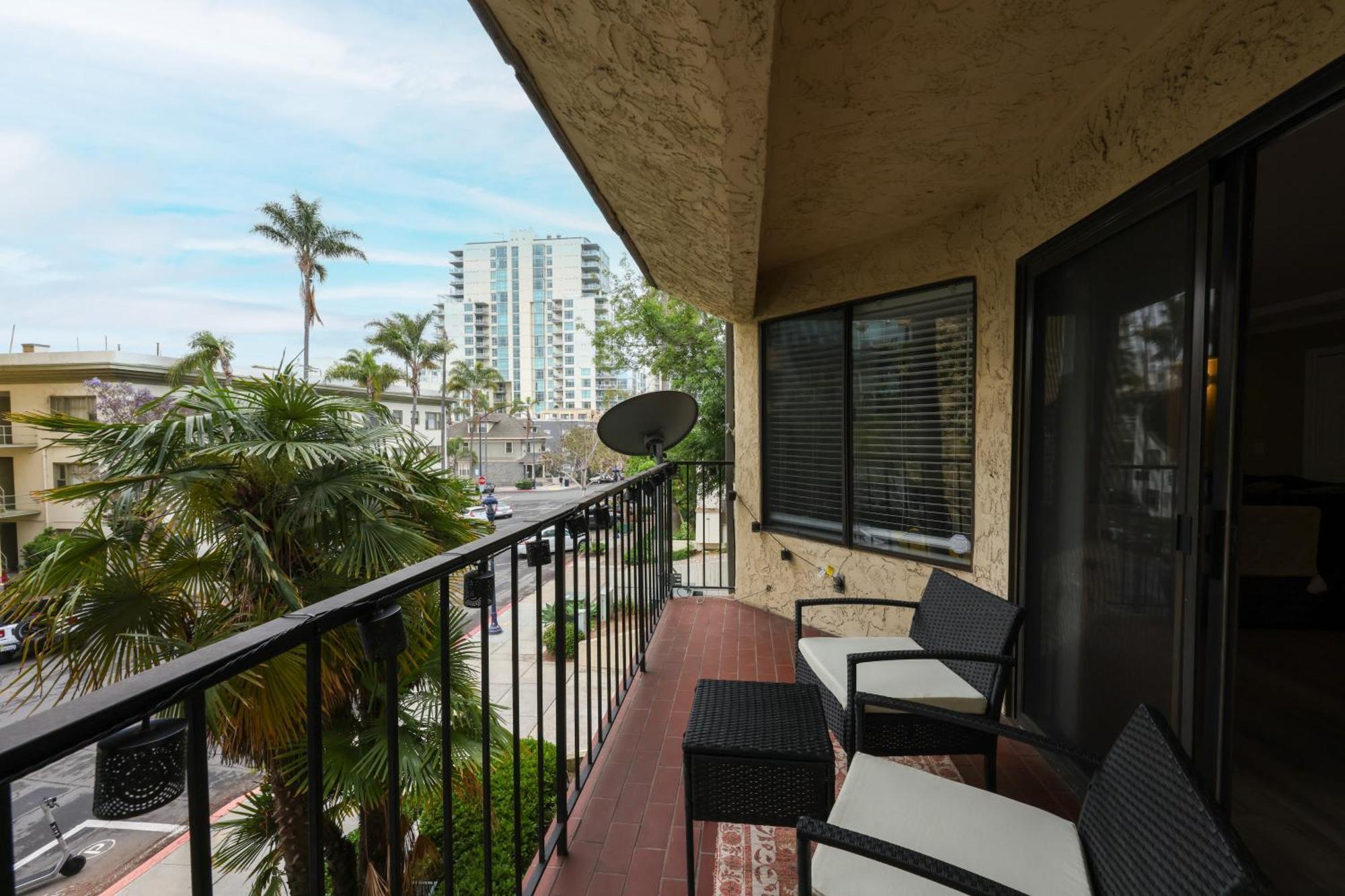 Chic Condo Steps From Petco Park San Diego Extérieur photo